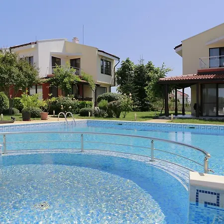 Saint Stefan Villas
