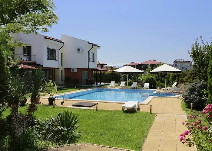 Villa Saint Stefan Villas *